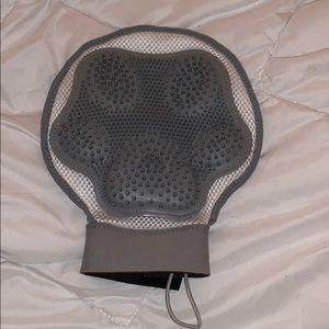 Dual sided pet grooming glove